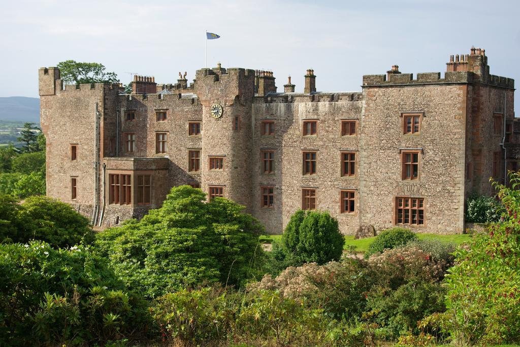 Muncaster Castle Coachman'S Quarters Bed and Breakfast Ravenglass Exteriör bild